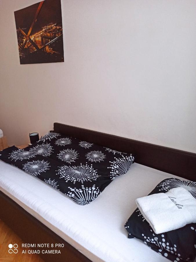 Lucka Apartment อุสตีนัดลาแบม ภายนอก รูปภาพ